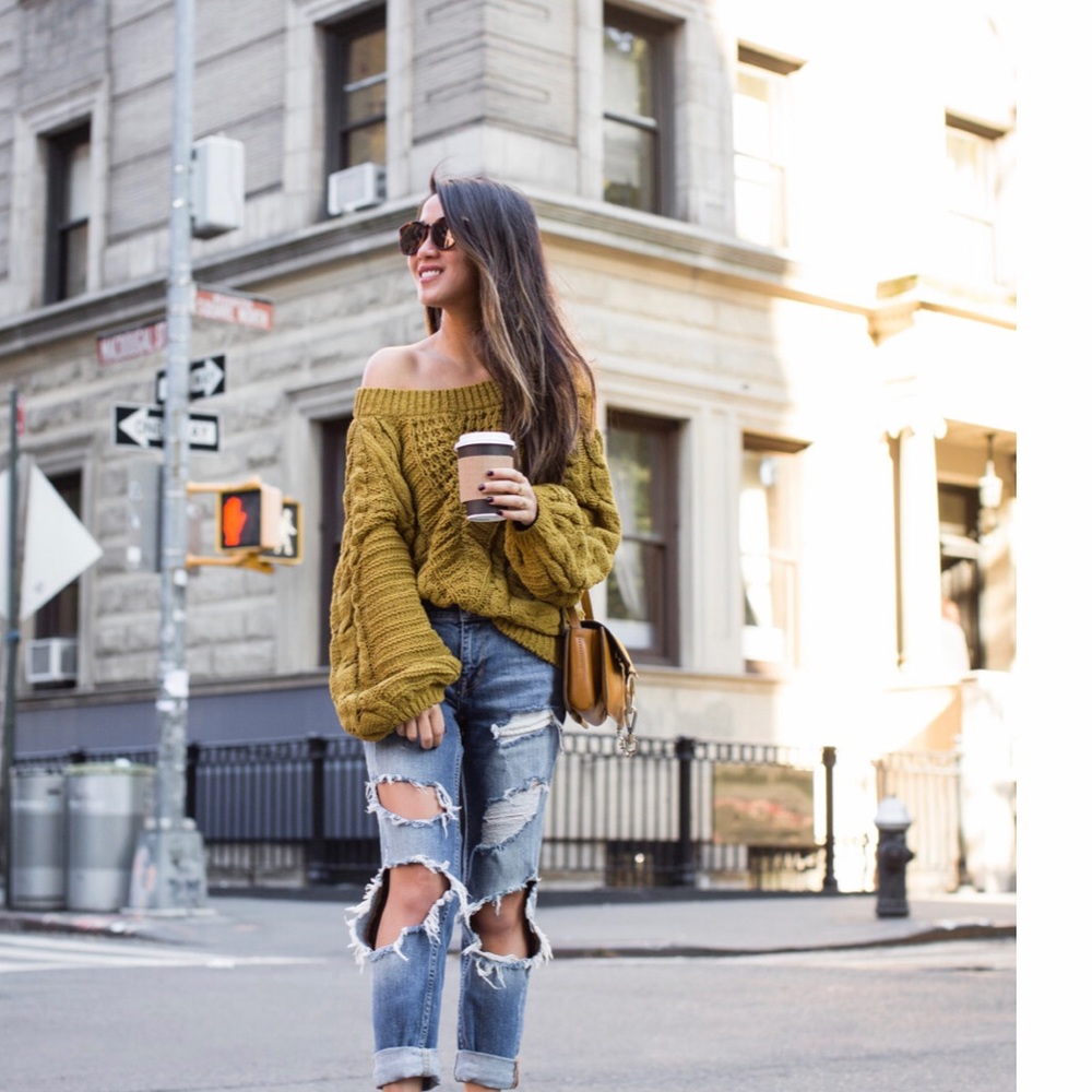 New with tags olive Express sweater